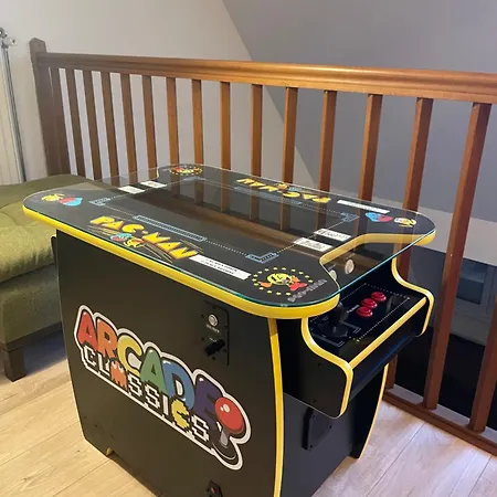 Cosy Au Centre-ville Avec Garage Διαμέρισμα *