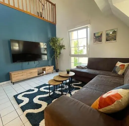 Cosy Au Centre-ville Avec Garage Sélestat